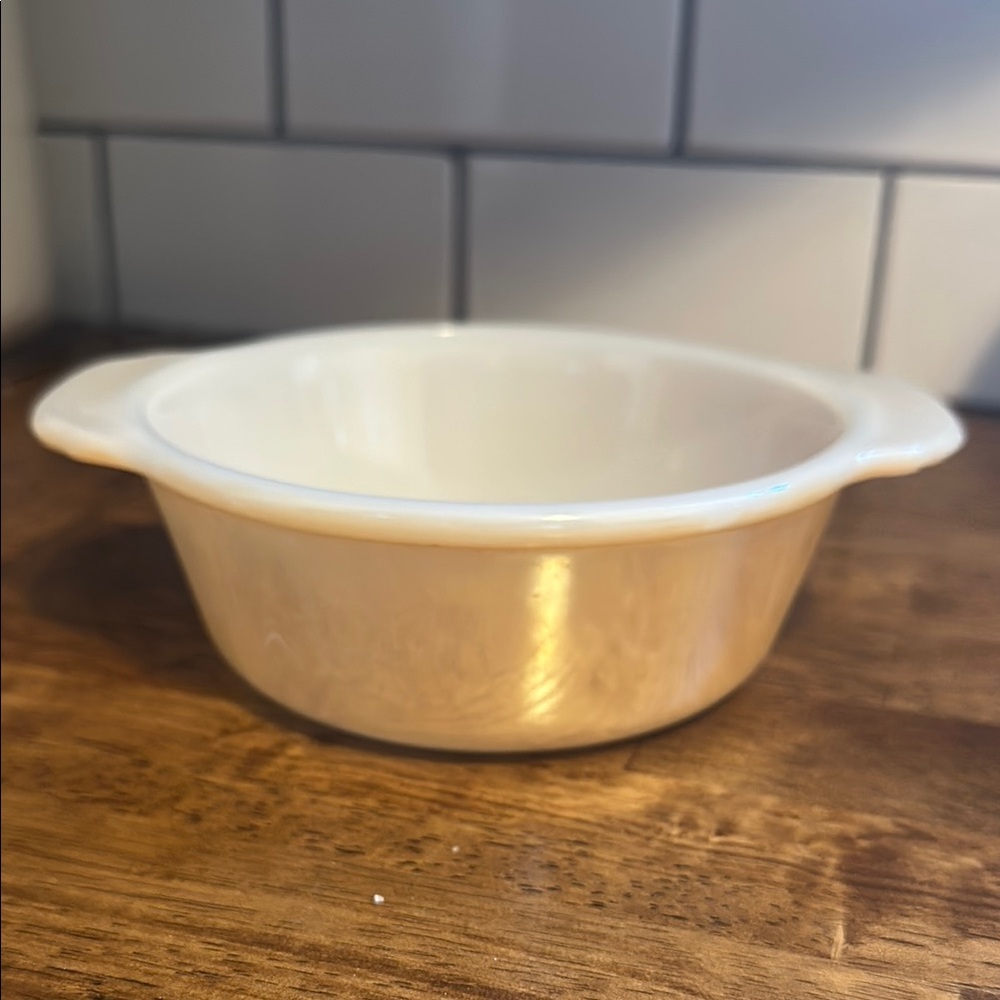 VTG Fire King Peach Lustre Ceramic 1 pint Baking Dish
